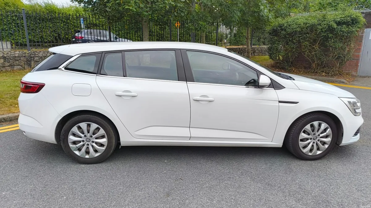 Renault Megane 2017 - Image 4