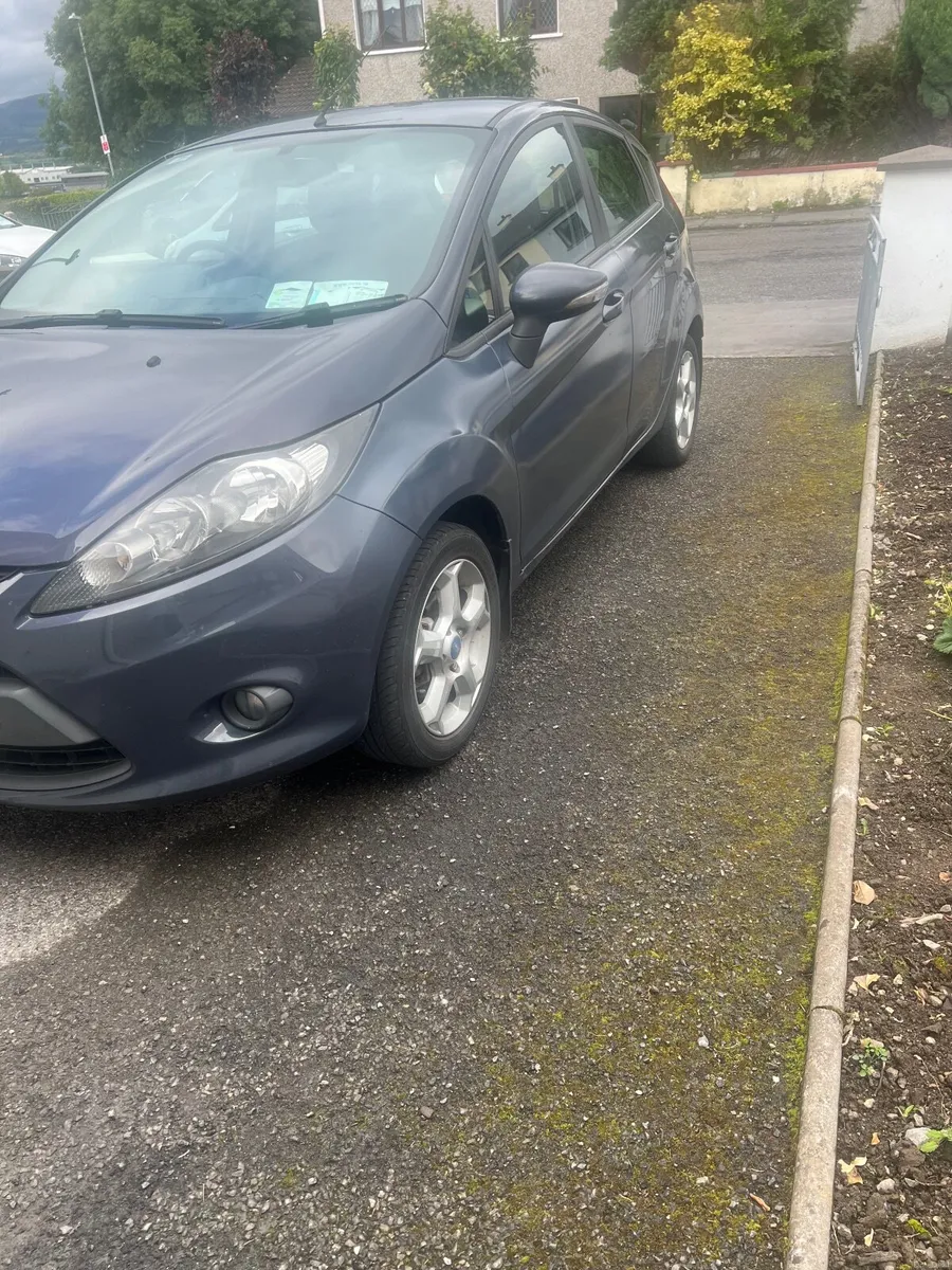 Ford Fiesta 2011 - Image 4