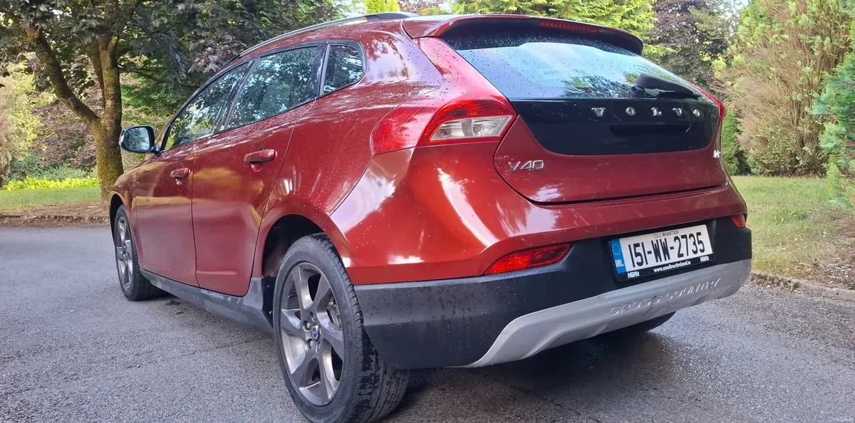 15 Volvo V40.  , CROSS COUNTRY,    New NCT 8/27 - Image 3