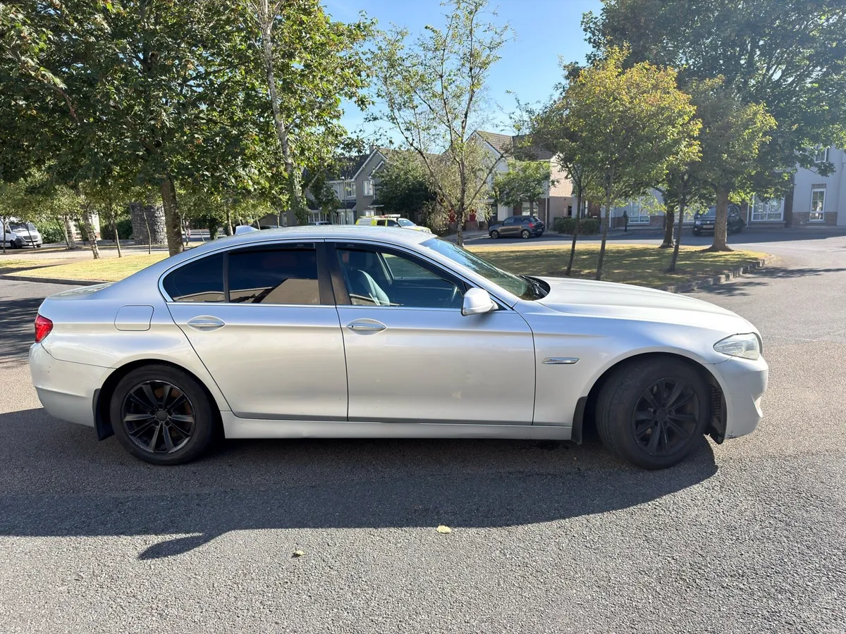 BMW 520 D - Image 1