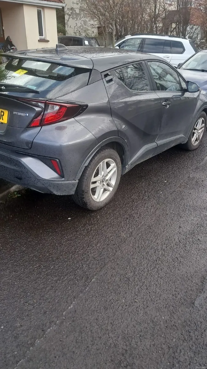 Car - Image 2