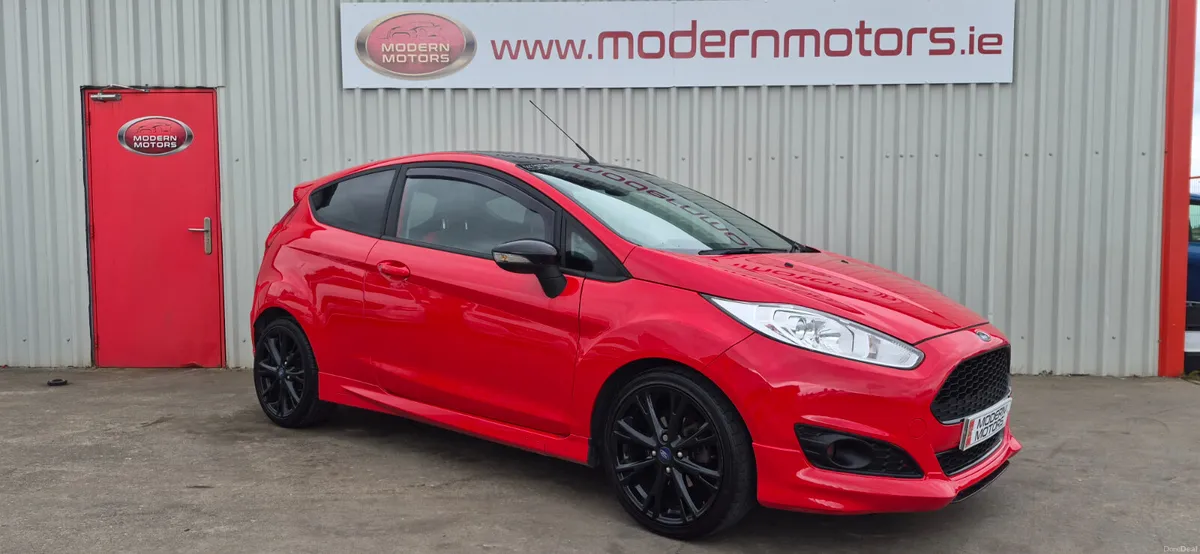 Ford Fiesta zetec-s red edition 1.0 eco 140 - Image 1