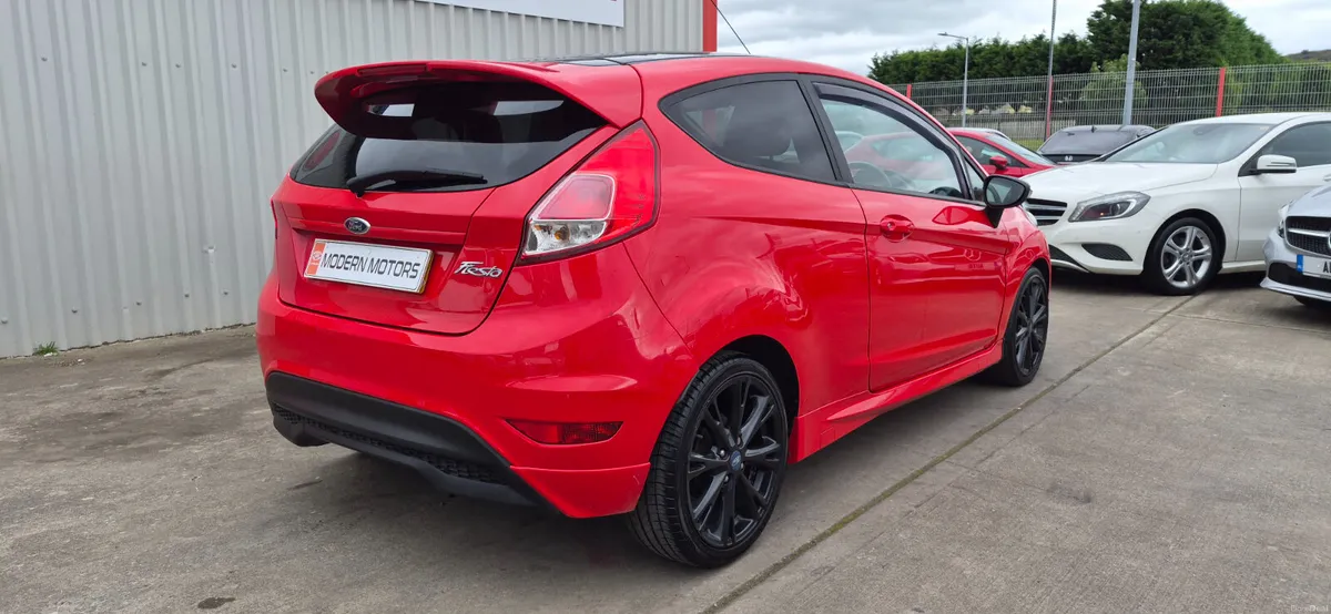 Ford Fiesta zetec-s red edition 1.0 eco 140 - Image 4