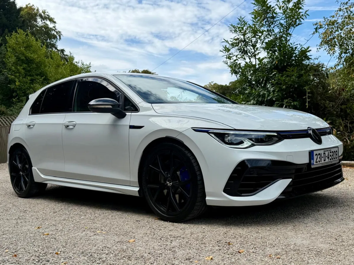 Volkswagen Golf R 20 YEARS TSI 4 MOTION - Image 2