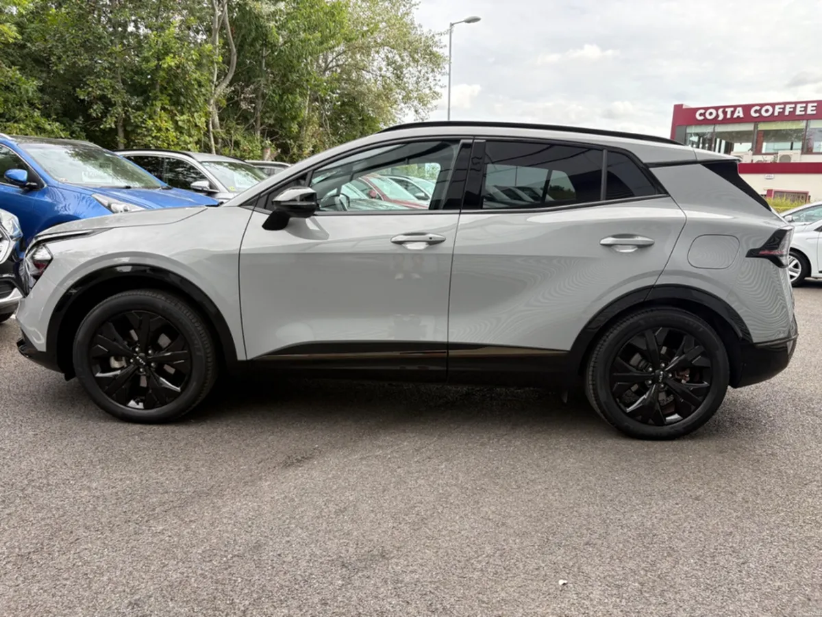 Kia Sportage 1.6 PETROL PLUG IN HYBRID ANNIVERSARY - Image 4