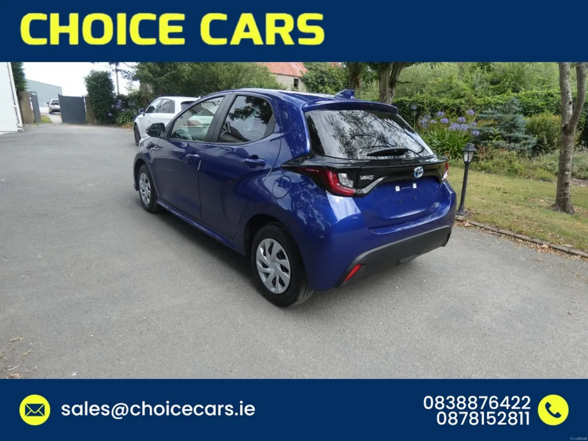 Toyota Yaris 1.5 AUTO HYBRID - Image 4