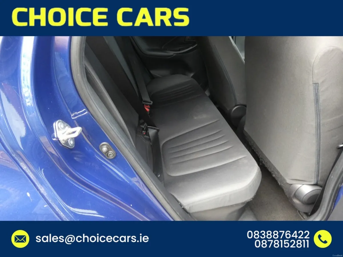Toyota Yaris 1.5 AUTO HYBRID - Image 6