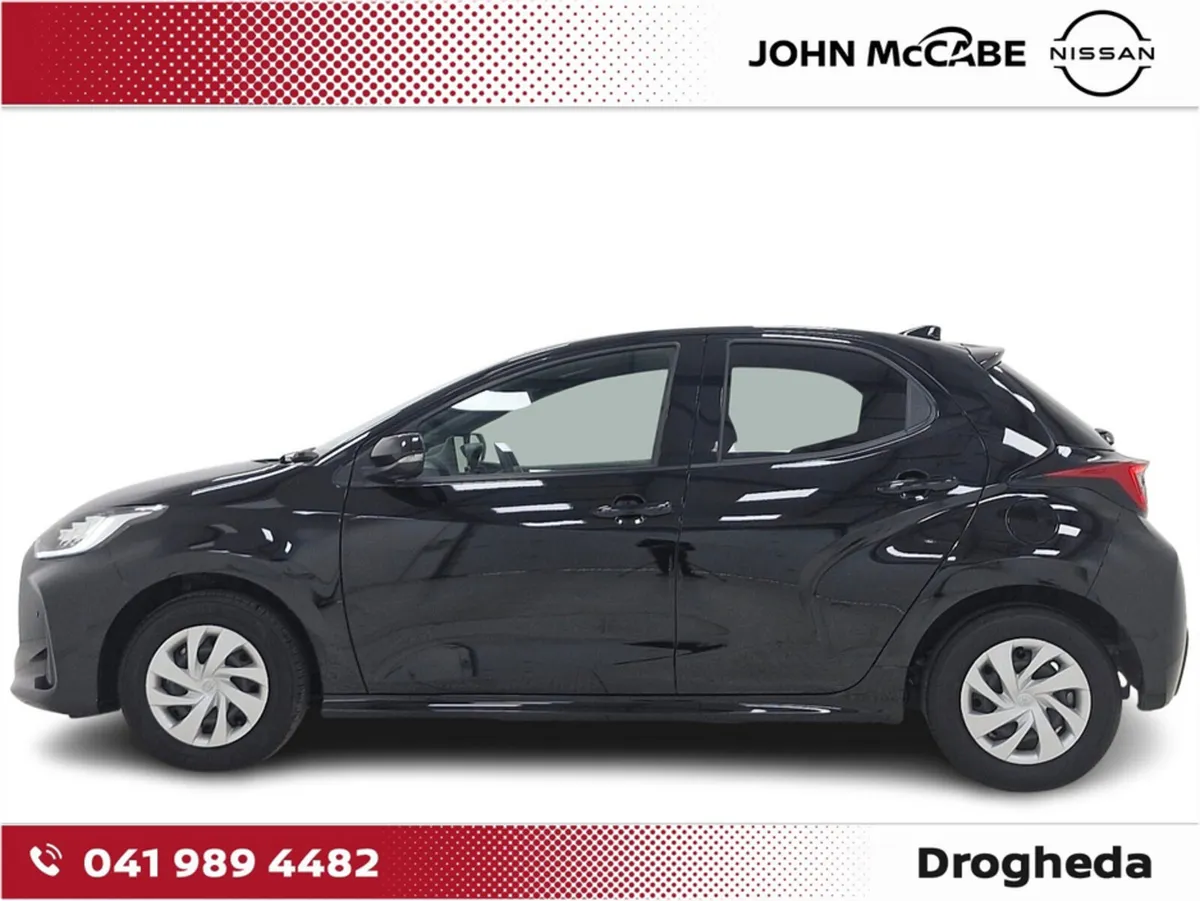Toyota Yaris HYBRID LUNA AUTOMATIC *RETAIL PRICE € - Image 4
