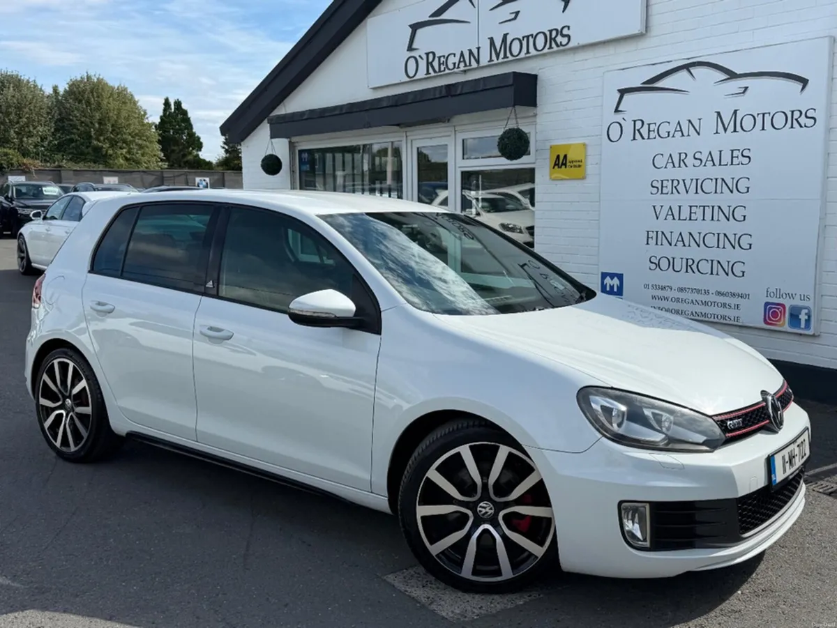 Volkswagen Golf GTI ADIDAS EDITION - Image 1