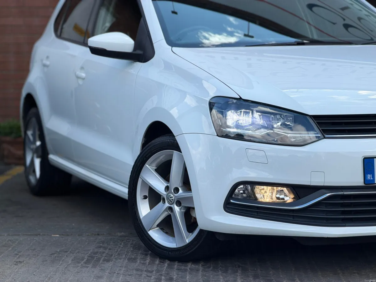 Volkswagen Polo 1.2 TSI HIGHLINE AUTO 5DR - Image 5