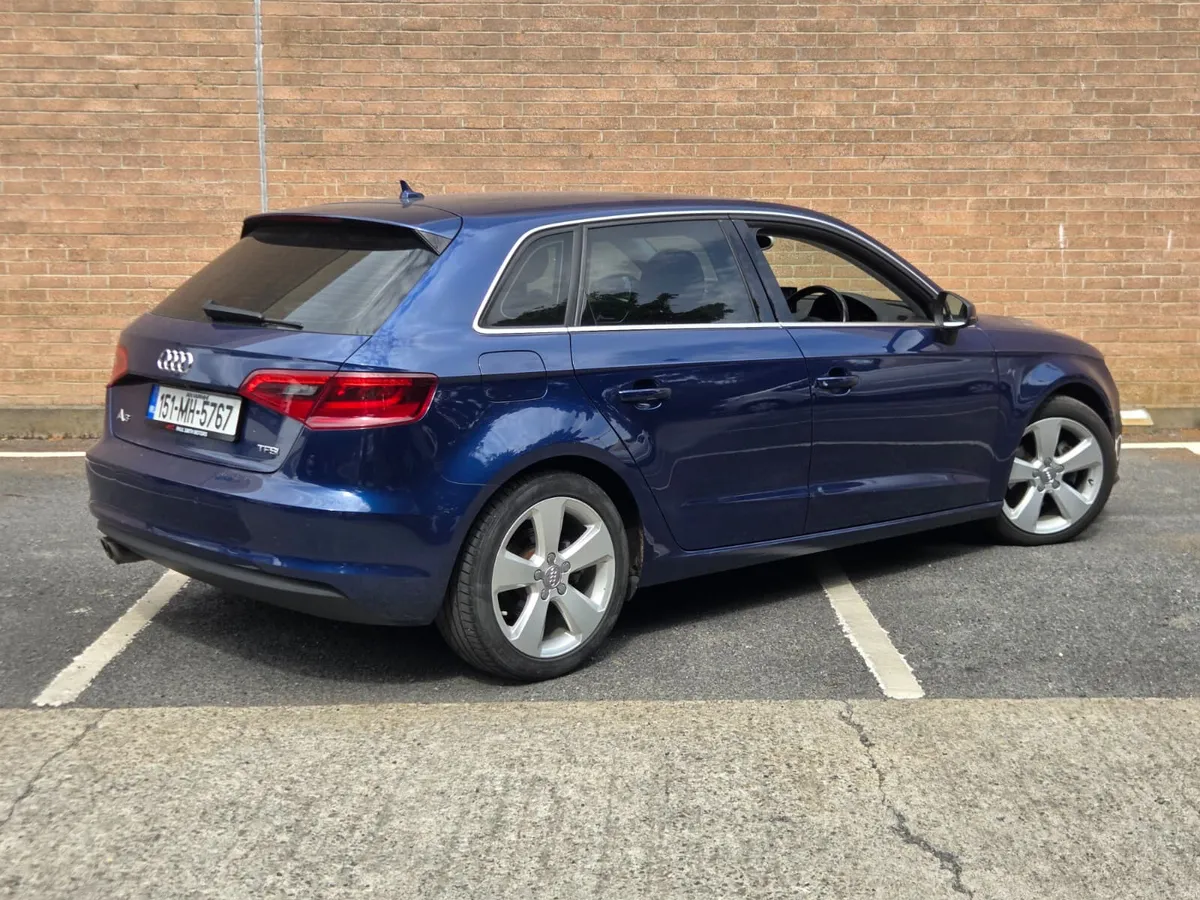 Audi A3 2015 - Image 2