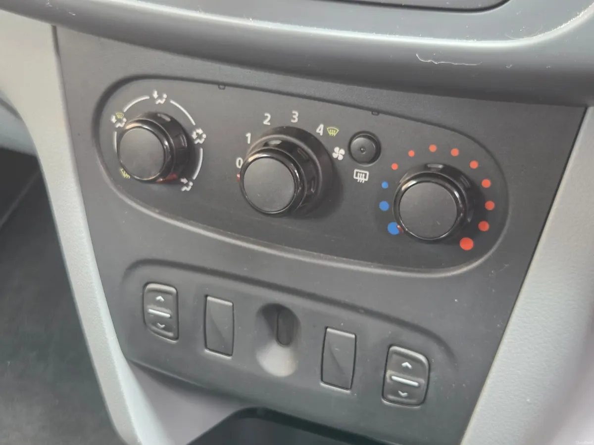 Dacia Sandero 2013 - Image 5