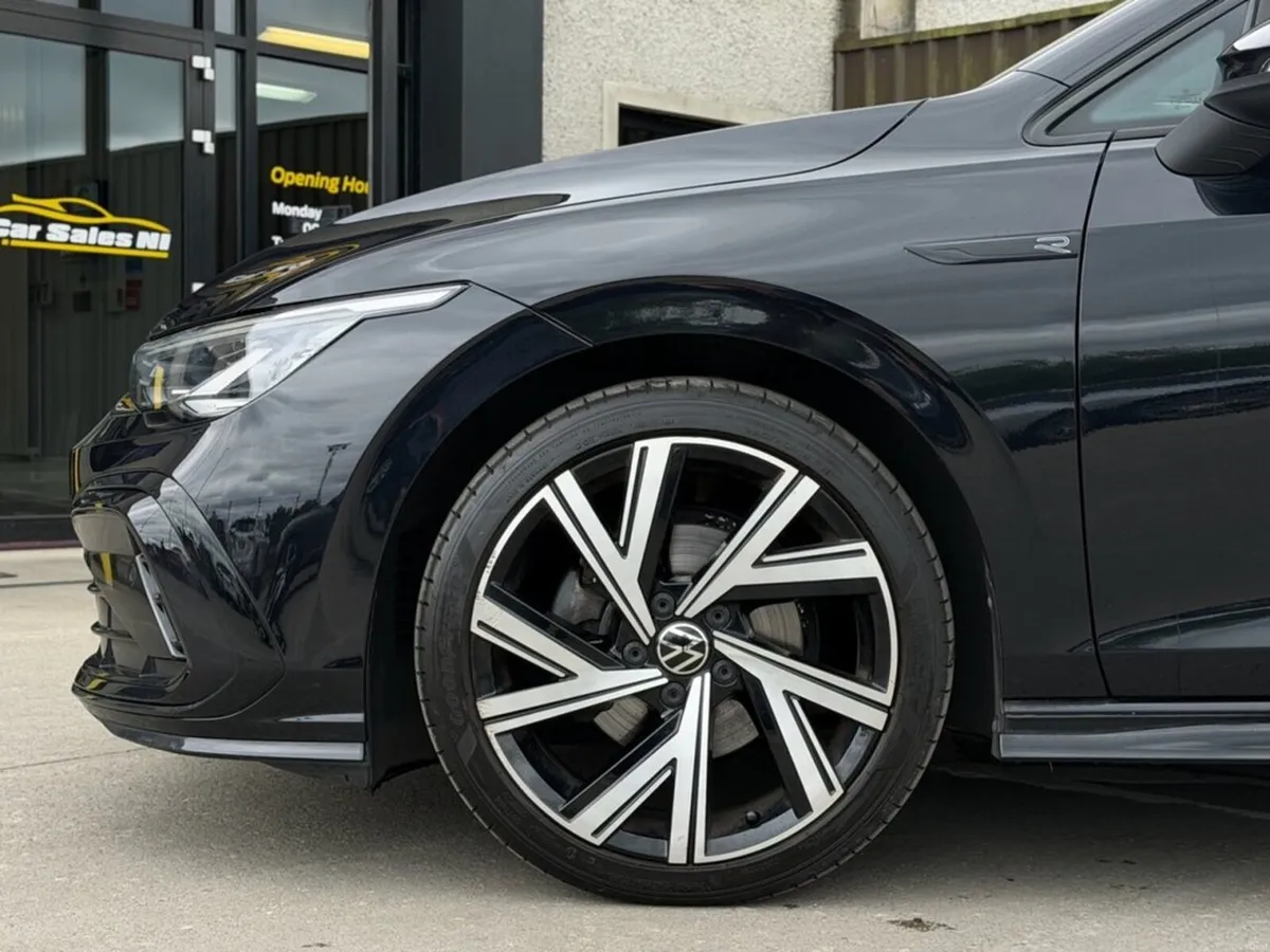 2.0 TDI R-Line Hatchback 5dr Diesel DSG Euro 6 (s/ - Image 6