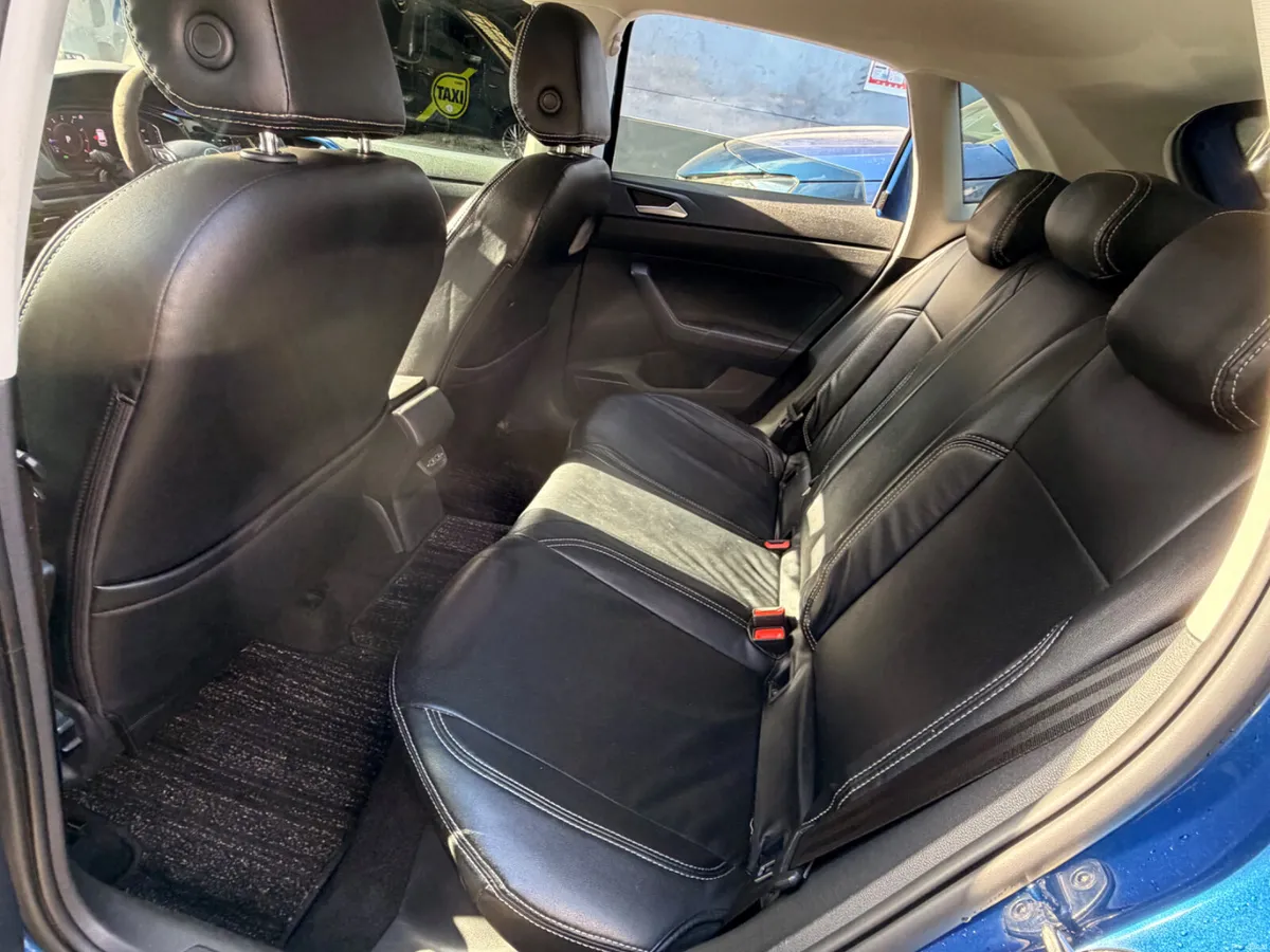 Volkswagen polo 2019 1.0 Automatic - Image 5