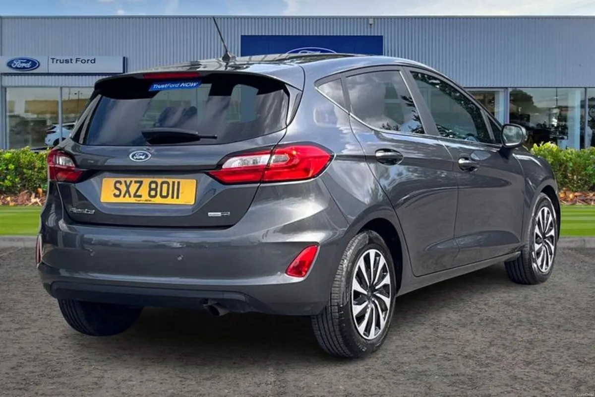 Ford Fiesta 1.0 EcoBoost Hybrid mHEV 125 Titanium - Image 4