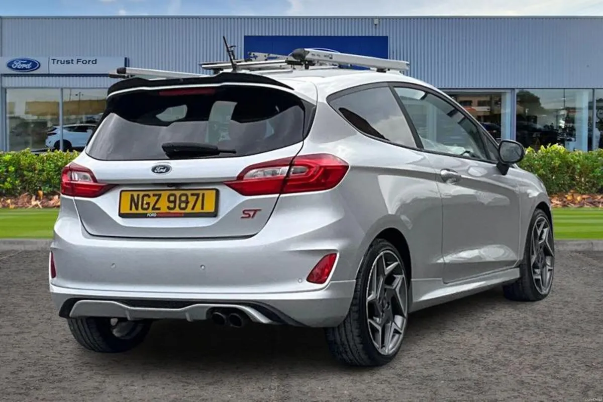 Other Other 1.5 EcoBoost ST-3 3dr - Image 4