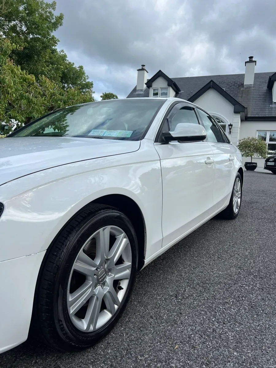 2011 Audi a4 - Image 3