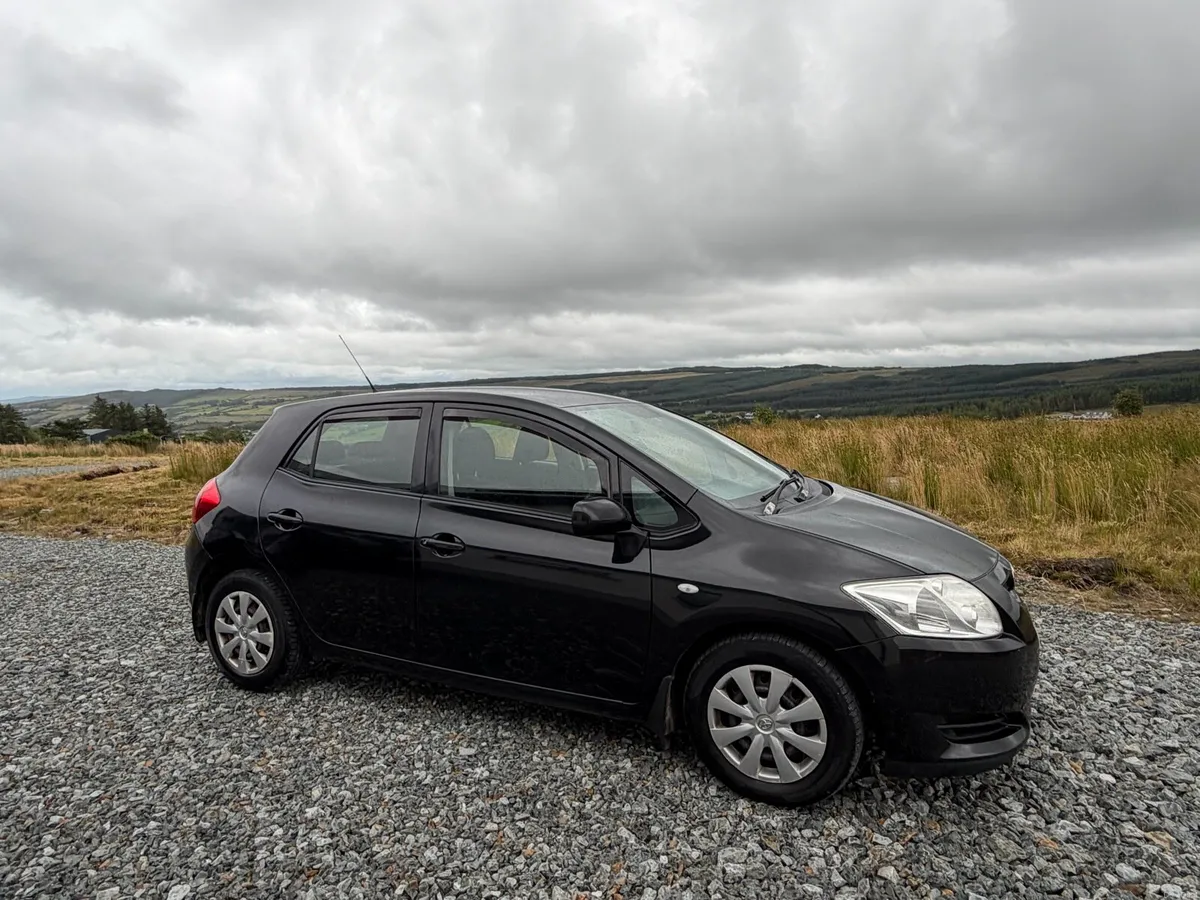 Toyota Auris - Image 1