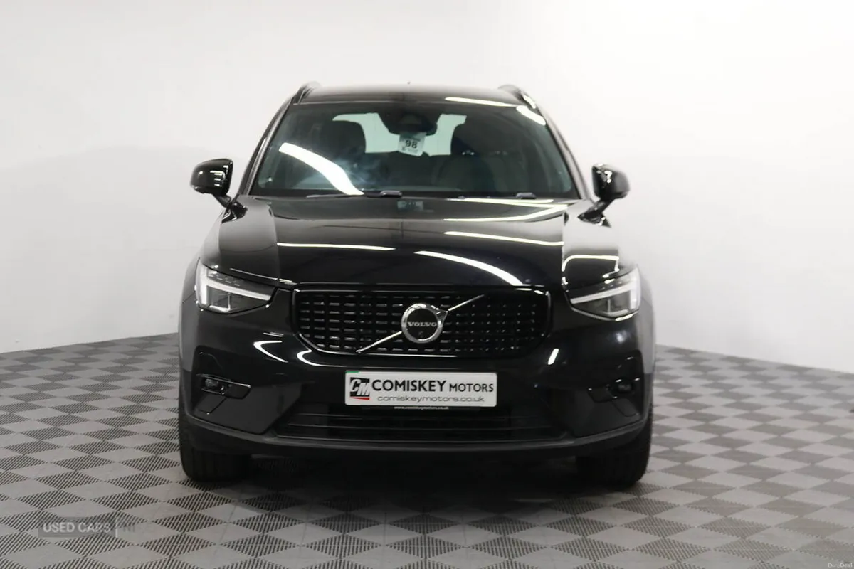 Volvo XC40 h T4 Plus - Image 2