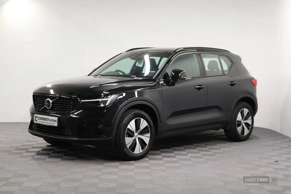 Volvo XC40 h T4 Plus - Image 3