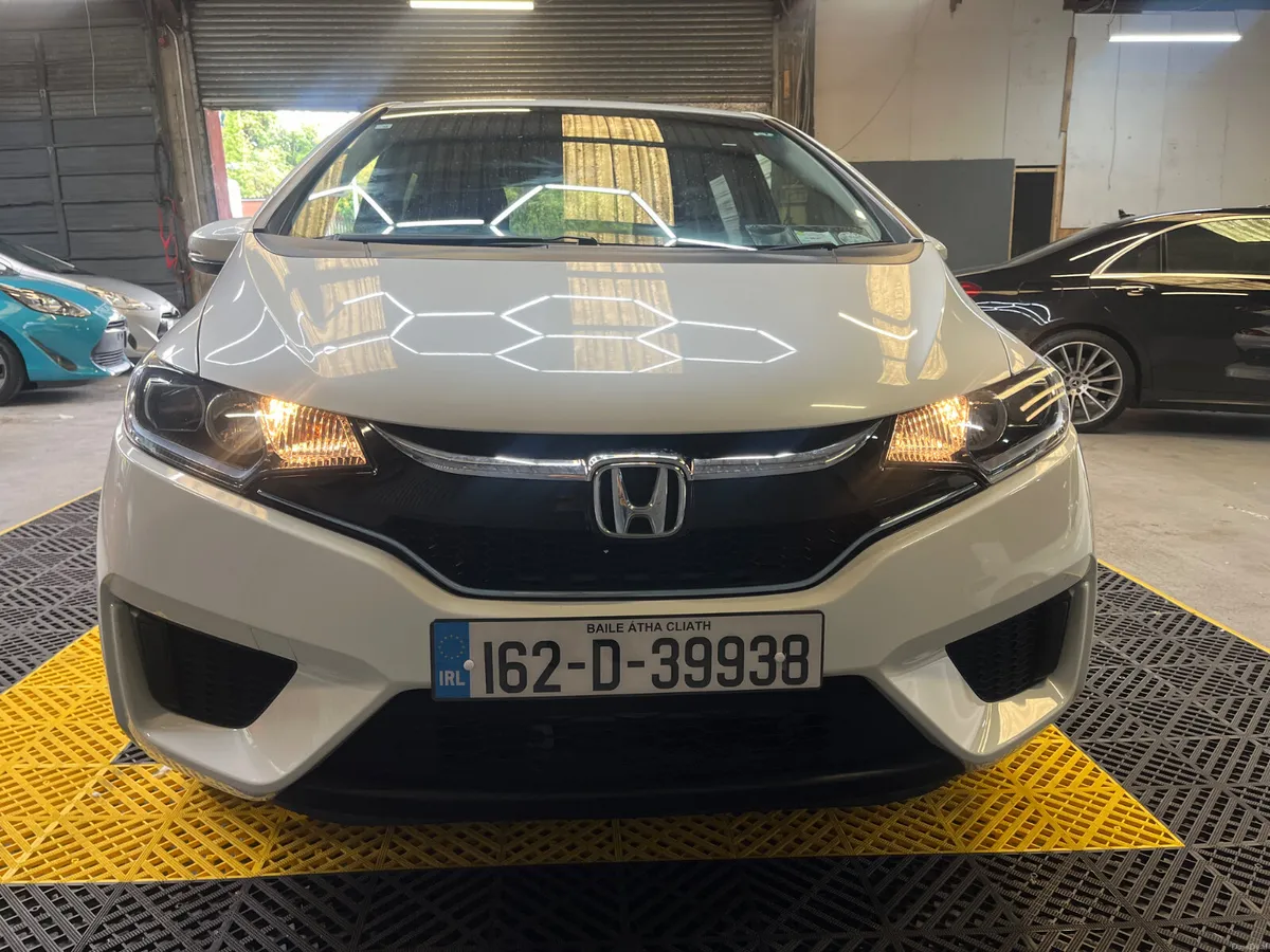 Honda Fit 2016 - Image 3
