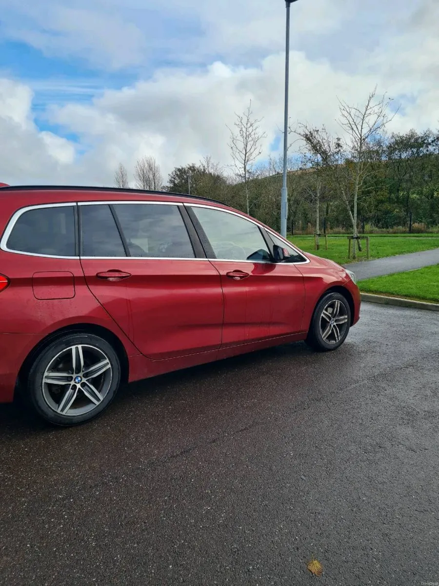 BMW 2 Series, High Spec, 7 seater - Image 3