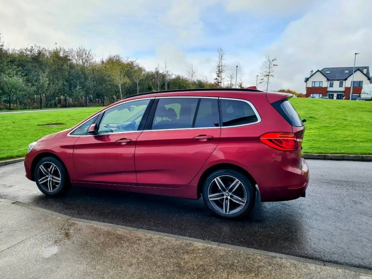 BMW 2 Series, High Spec, 7 seater - Image 4