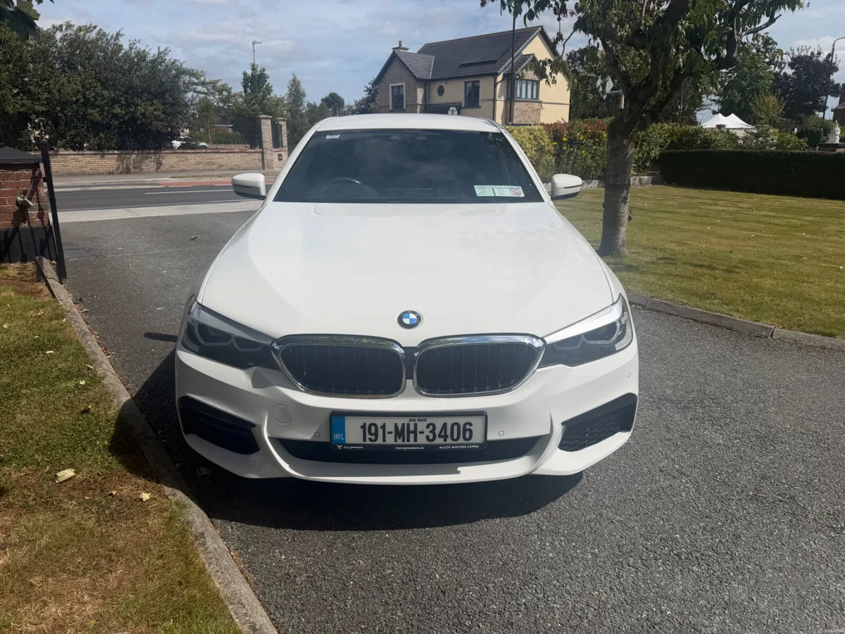 2019 BMW 530e MSport low kilometres - Image 2