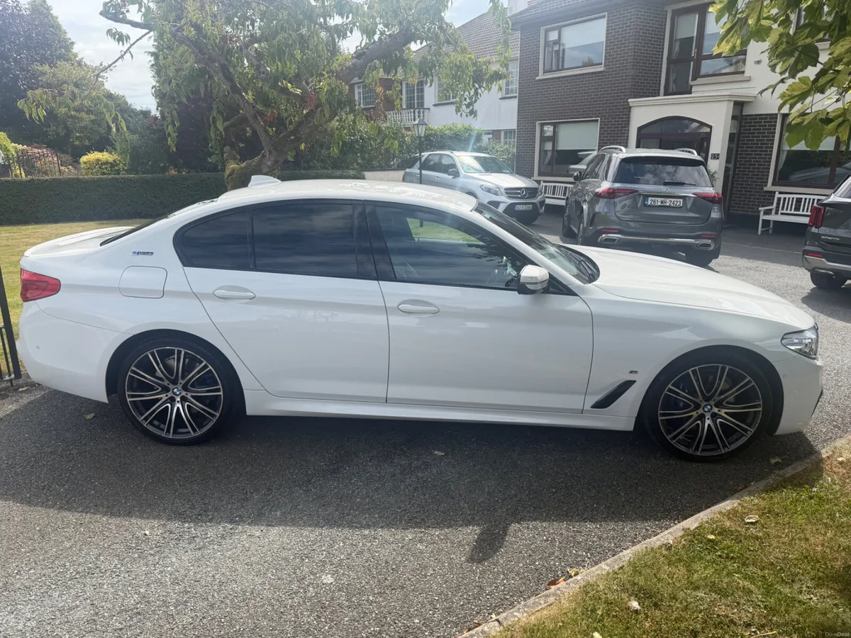 2019 BMW 530e MSport low kilometres - Image 5