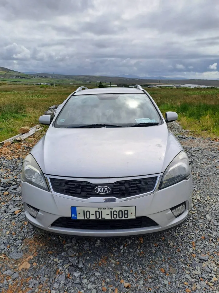 Kia Ceed estate - Image 2