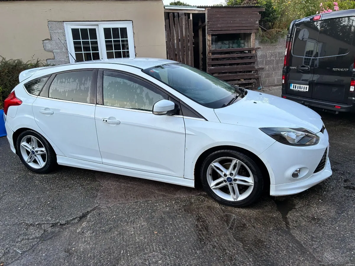 Ford Focus 2012 - Image 4