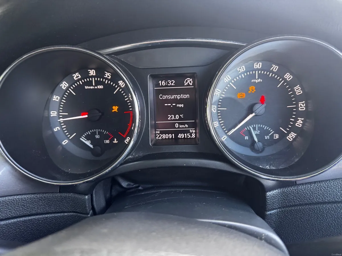 Skoda Superb - Image 6