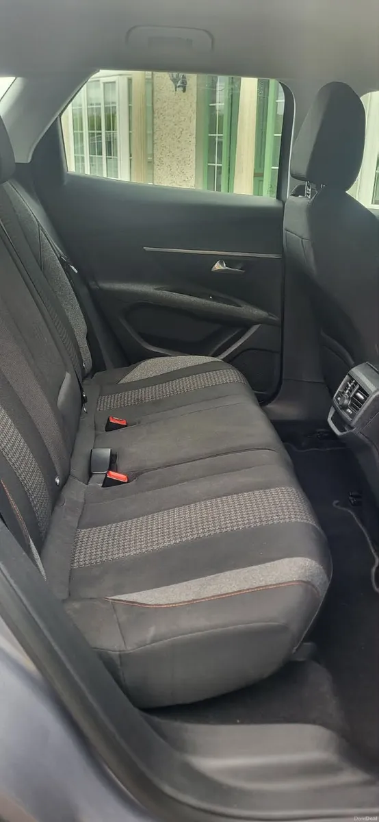 Peugeot 3008 2018 - Image 2