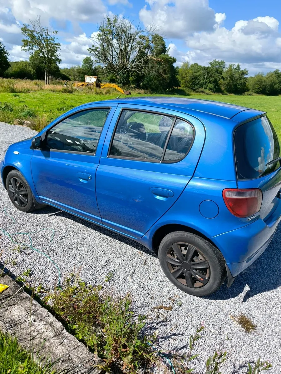 Toyota Yaris 2002 - Image 3