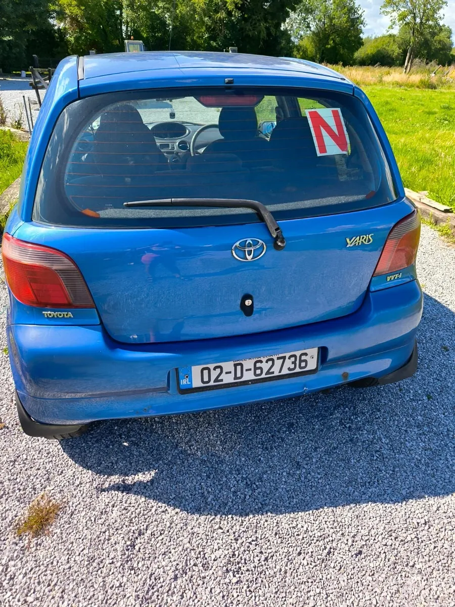Toyota Yaris 2002 - Image 5