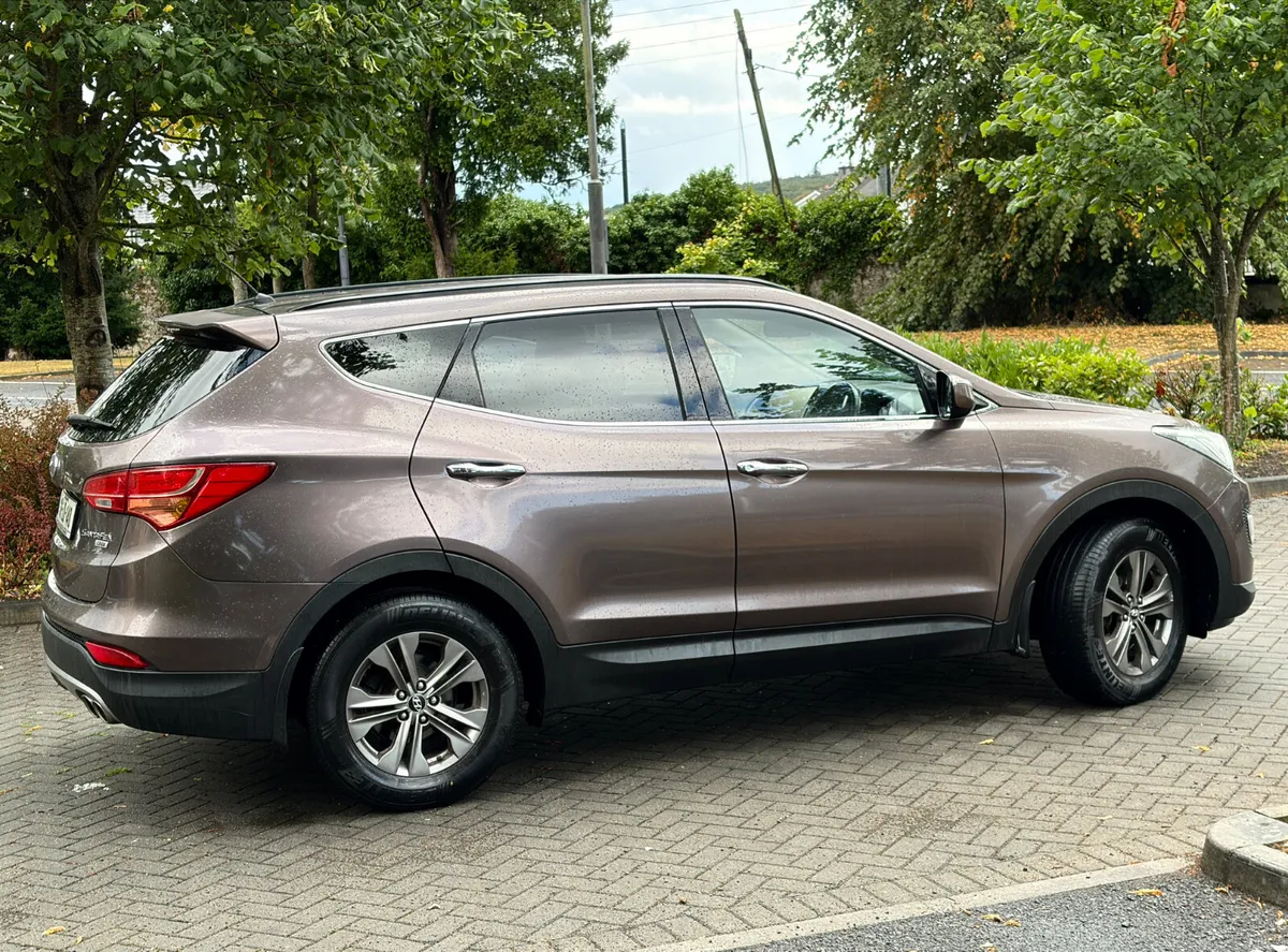 Hyundai Santa Fe 2013 2.2 CRDi new nct 6/27 - Image 6