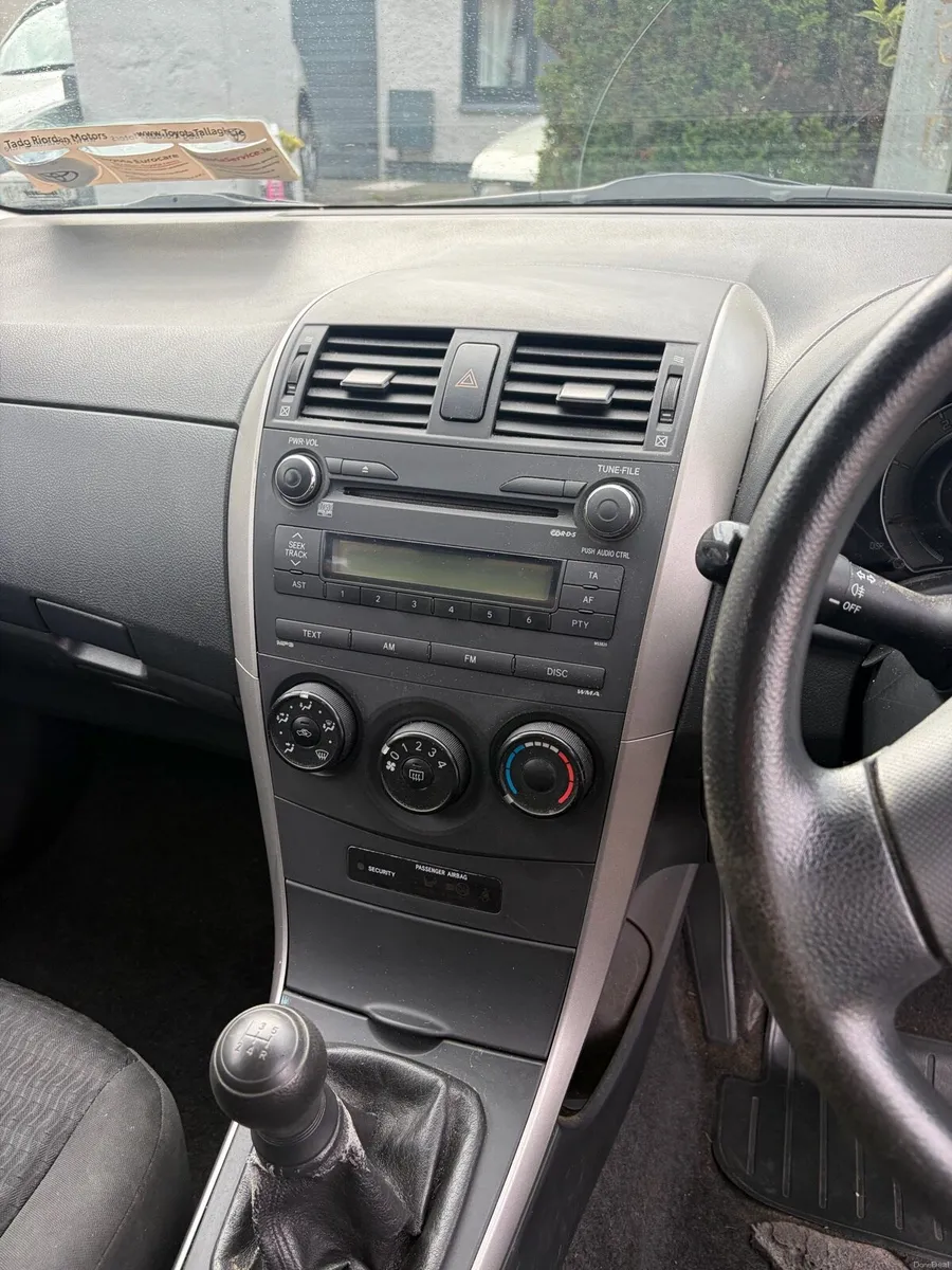 Toyota corralla - Image 4