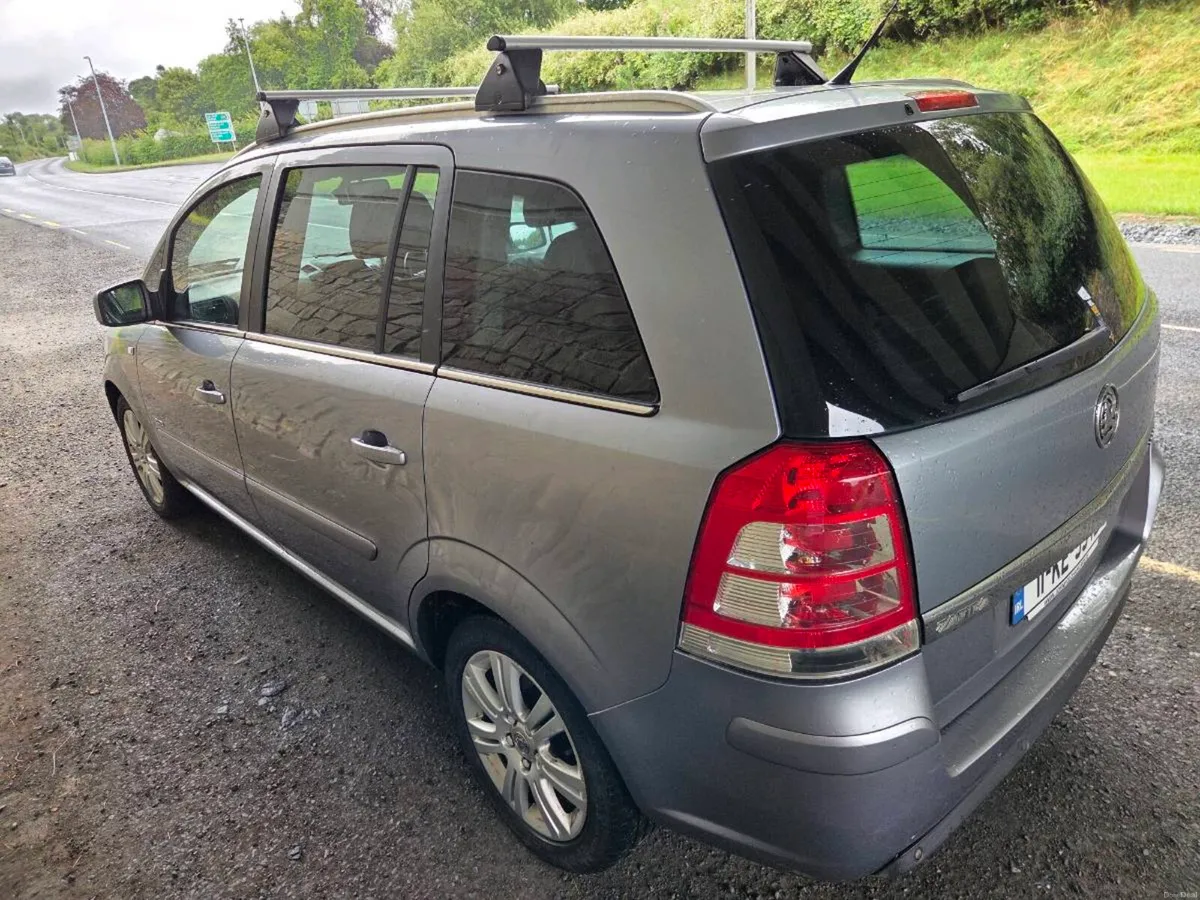 Vauxhall Zafira 2011 - Image 3
