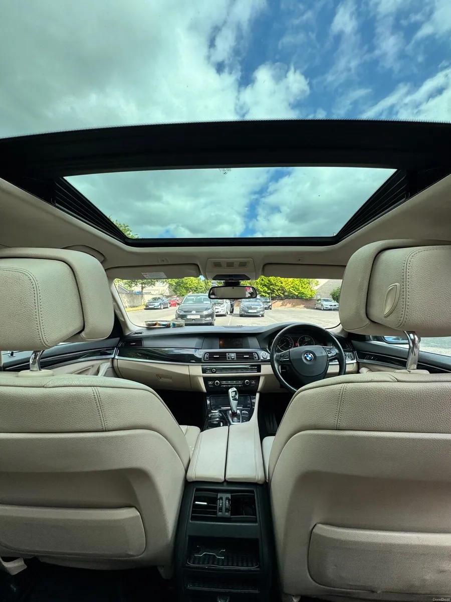Bmw 520d touring - Image 1