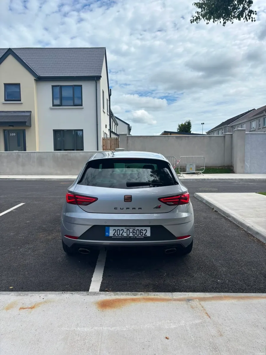 2020 Seat Leon Cupra 290 Bronze Addition - Image 3