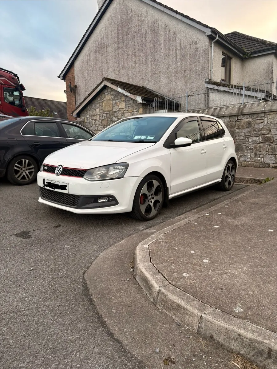 Volkswagen Polo 2012 - Image 1