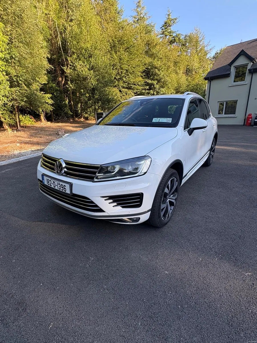 Volkswagen Touareg 2018 V6 R Line - Image 1