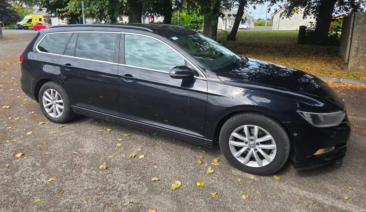 PASSAT ESTATE 2.0TDI - Image 2