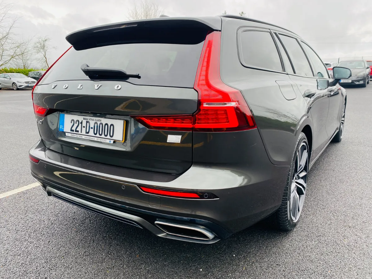 VOLVO V60 R-DESIGN AWD ESTATE T6 HYBRID 2022 (221) - Image 6