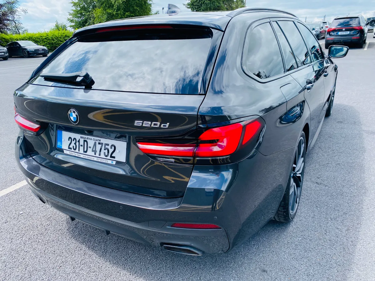 BMW 520d M-SPORT TOURING 2023 (231) - Image 5