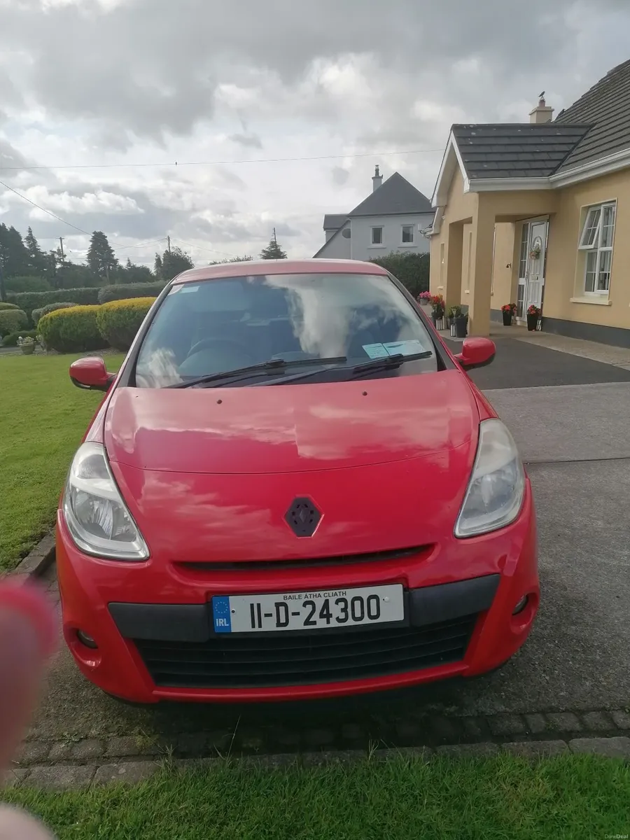Renault Clio 2011 - Image 1