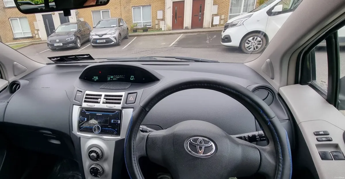 Toyota Yaris 2007 - Image 4