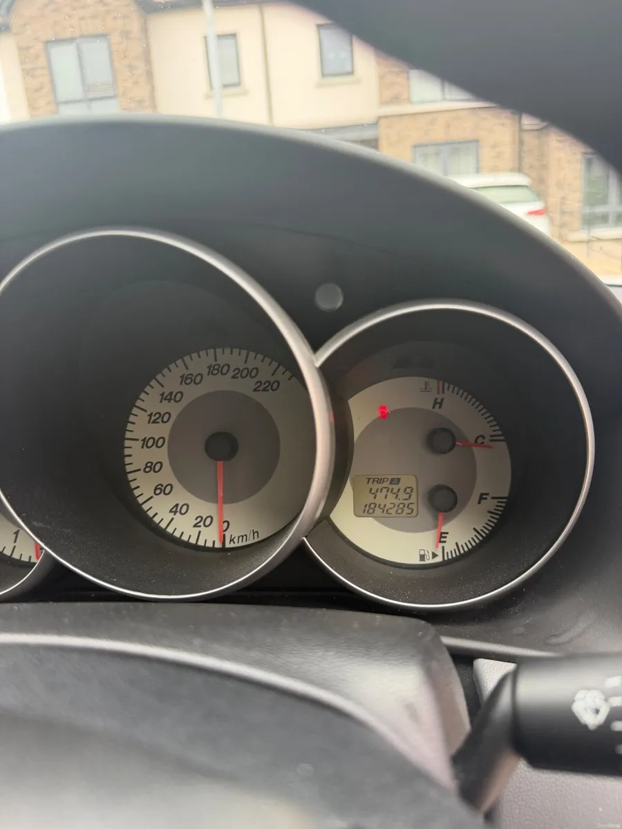 Mazda 3 2007 - Image 2