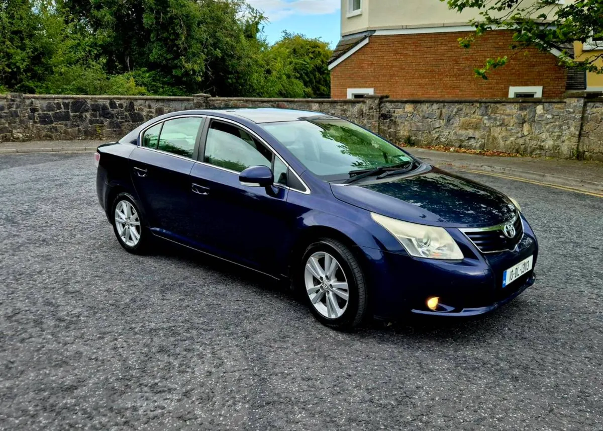 2010 TOYOTA AVENSIS (HIGH SPEC) - Image 1