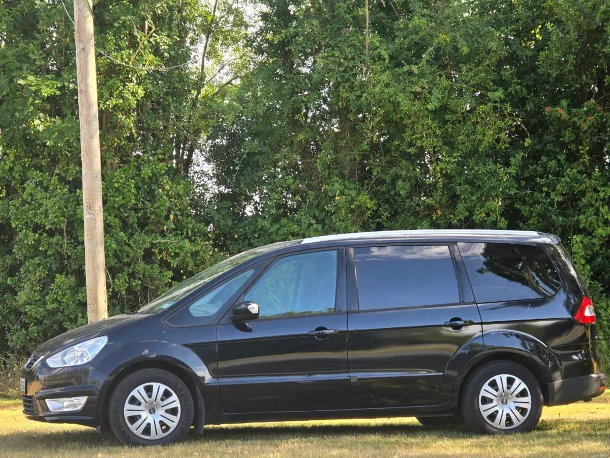 Automatic Ford Galaxy
NCT 10/27 Tax 07/26 2 litre - Image 6